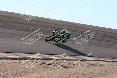 media/Dec-06-2024-CVMA Friday Practice (Fri) [[e1d1c5d4fc]]/4-Group 4 and Trackday/Session 5 (Bowl)/